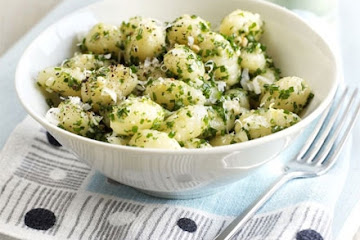 Gnocchi with lemon & chive pesto