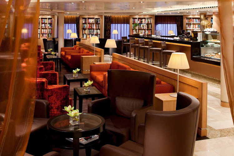 Seabourn Square replaces the traditional reception lobby with a more welcoming, "living-room-style" lounge. There you can recieve help from any of the Guest Services specialists, enjoy a good book on one of the  sofas and have a cup of specialty coffee.