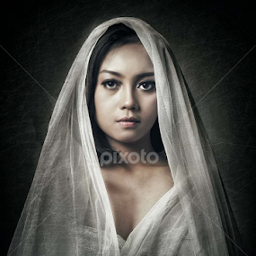 ashanty by Trias PhotoHape - People Portraits of Women