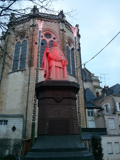 Statue de Charle-Émile Freppel