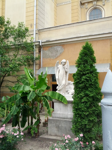 Statuia unui Inger