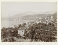 Gezicht op Menton vanaf de Italiaanse grens