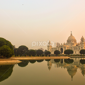 Victoria Memorial Hall ( Kolkata - India )  by Kaushik Barman - Landscapes Travel