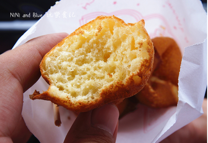 向上市場無名雞蛋糕+洪紅茶冰~買個雞蛋糕除了排隊還要有規矩@.@