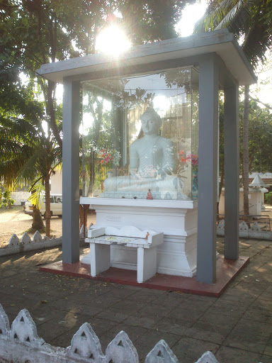 Sri Wijaya Buddha Statue