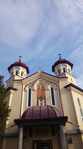 Biserica Sf Apostoli