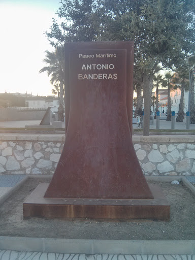 Paseo Marítimo Antonio Banderas