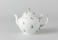 Theepot en melkkan, delen van een theeservies