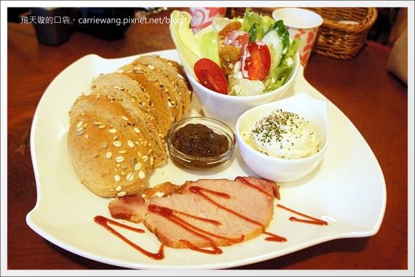 【台中早午餐】菲莉斯咖啡 Feliz Cafe。北屯平價早午餐推薦