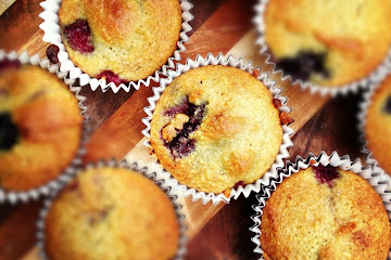 Almond Flour Berry Muffins