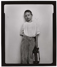 Oswald de Moor met accordeon