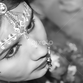 SMOOTH by Swapno Hin - Wedding Bride