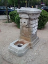 Fuente Antigua De Piedra