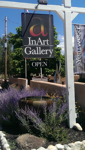 InArt Gallery and Fountain 
