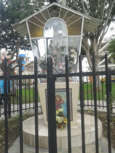 Virgen Parque Surco 