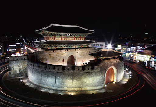 Hwaseong Fortress, Suwon (Paldalmun Gate)