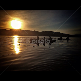Last light. by Todd Bellamy - Sports & Fitness Watersports
