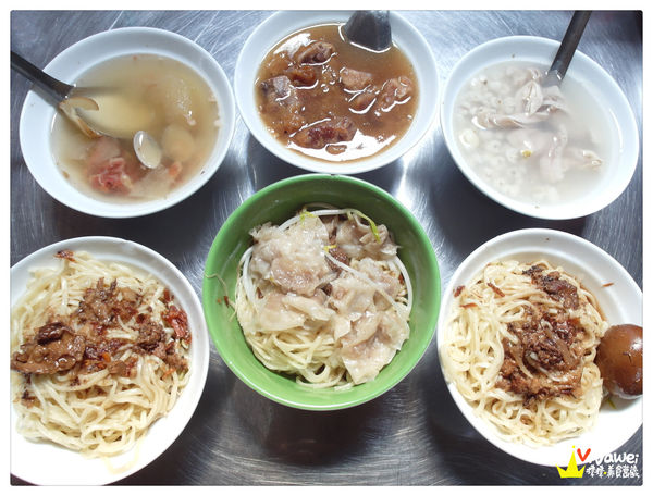 必吃!!! 便宜又好吃的麵店小吃『80年老店．綠色小木屋』早餐 午餐 古早味 美鳳有約 美食 通霄車站 