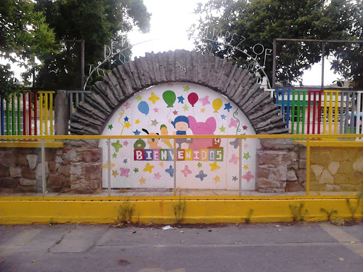 Arco del Jardín de Niños Vicente Suárez