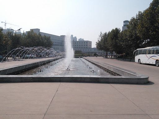 Yanta Fountain  