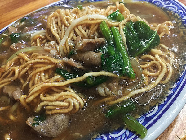 台南鱔魚意麵 - 師大夜市的美味新選擇。