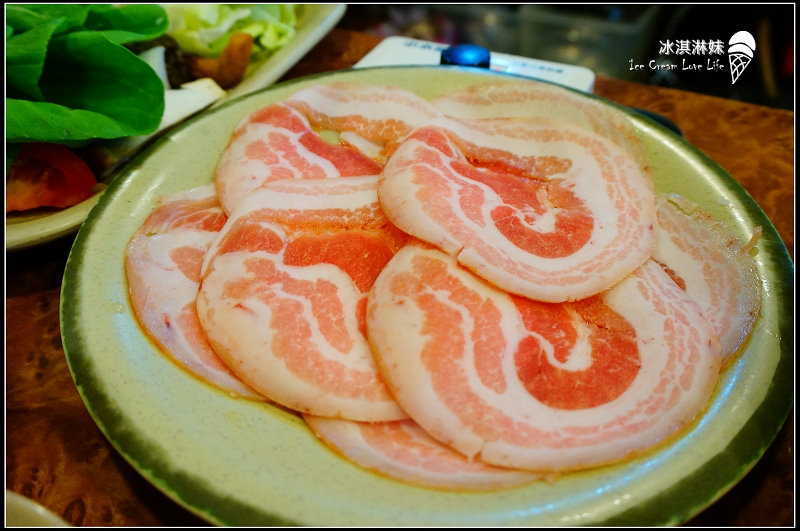 【台北中山】大麒麟涮涮鍋 - 賣到天亮 宵夜超推 必吃蛤蜊鍋！小火鍋