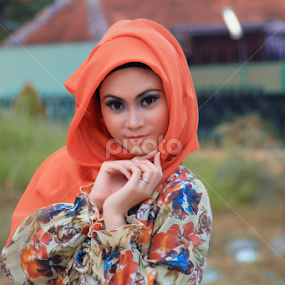 Senyum Ramadhan by Isnaini Ma'ruf - People Professional People