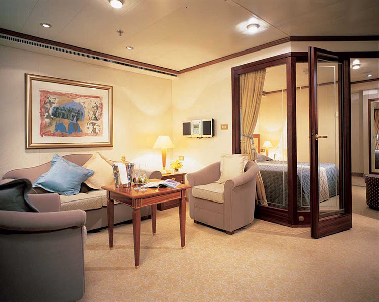 Five hundred square feet of luxury will surround you in the Medallion Suite aboard Silver Whisper.