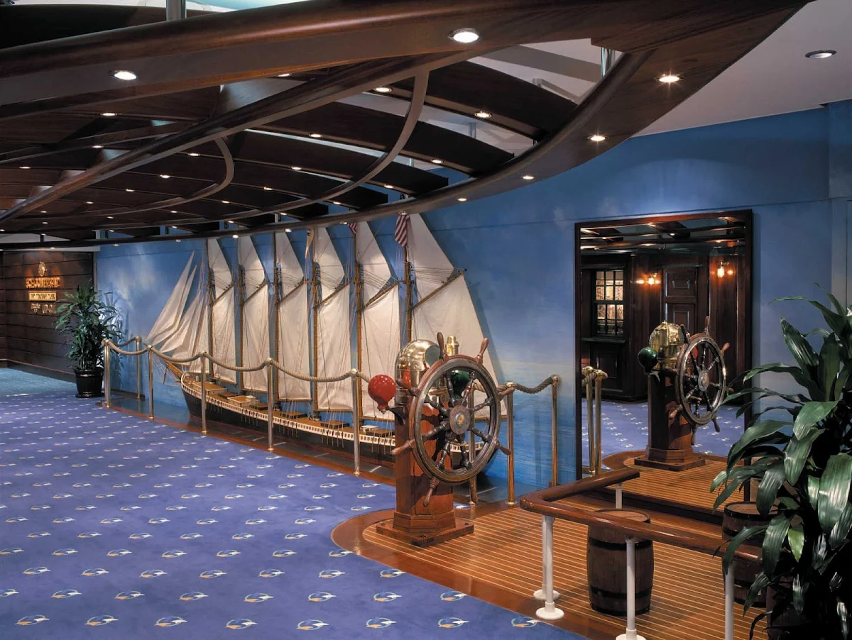 Brilliance-of-the-Seas-Schooner-Bar - The nautically themed Schooner Bar is a favorite watering hole on Brilliance of the Seas.
