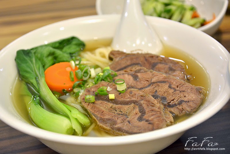 牛軋堂 牛肉麵本家。清爽不油膩 天然派牛肉麵