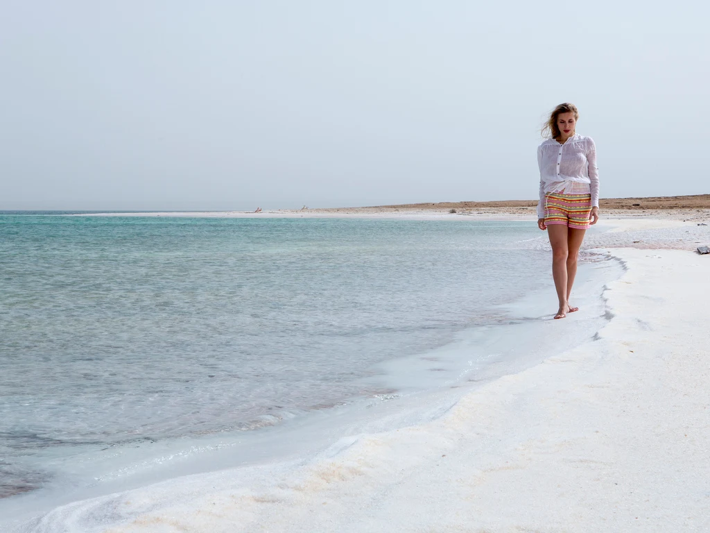 walk-shore-dead-sea-Israel - Walking along the shore of the Dead Sea.