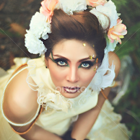 Annash by Mohd Afizull Mohamad Sahak - People Portraits of Women