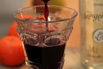 Vin chaud: Hot Mulled Wine