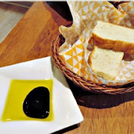 貳樓餐廳 Second Floor Cafe