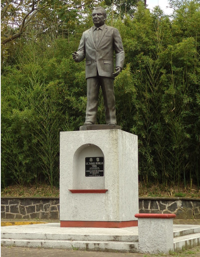 Estatua Murillo Vidal