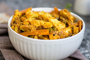 Vegetable Jalfrezi / Mixed Vegetables in a Spicy Masala