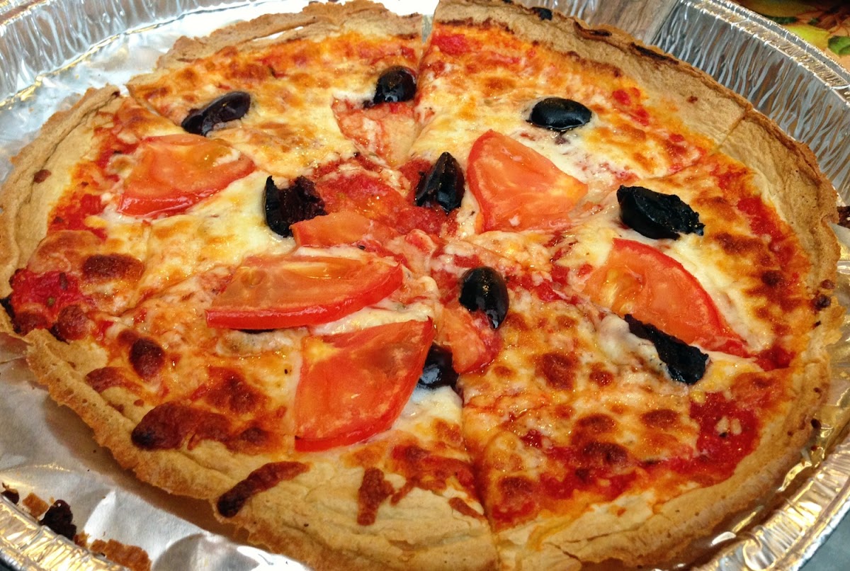 Gluten free with tomatoes and black olives!!