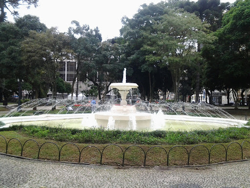 Fonte da Praça Santos Andrade