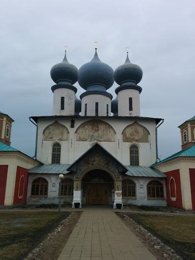 Тихвинский монастырь