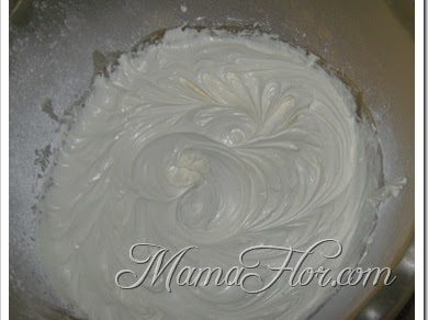Crema chantilly pasteles de bautizo para niño elegantes 100248