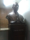 Busto Jerônimo Monteiro