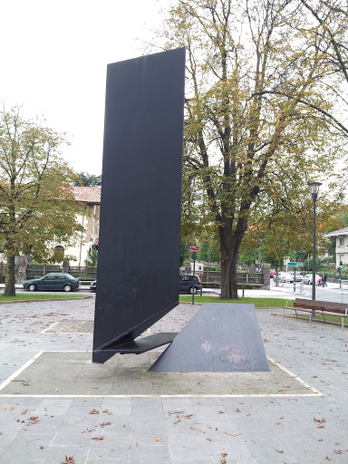Escultura Plaza Gernikako Arbola