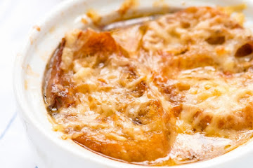 Easy Classic Onion Soup