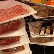 小蒙牛頂級麻辣養生鍋