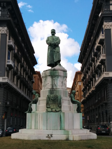 Monumento ad Umberto I Napoli