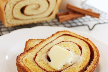 Soft Cinnamon Swirl Bread