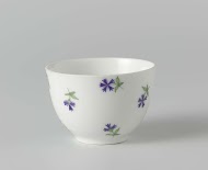 Kop, beschilderd met korenbloemen