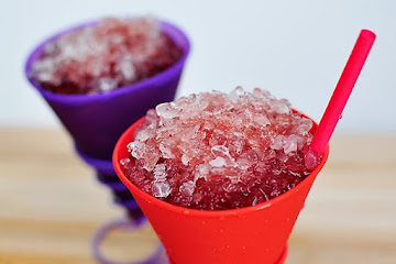 Dye-Free Fruit Juice Snow Cones