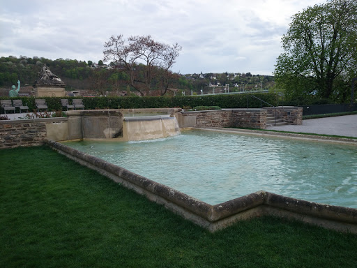 Brunnen Im Schlosspark