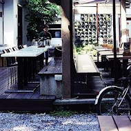 青田七六